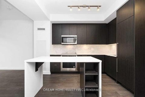 Photo 5 at 807 - 38 Iannuzzi Street E, Waterfront Communities C1, Toronto