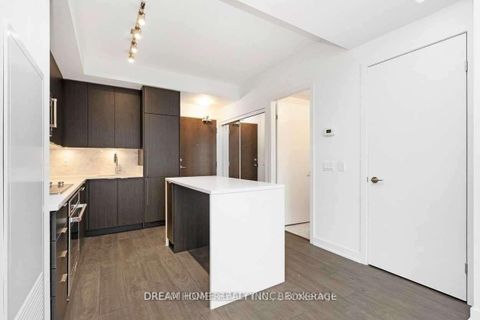 Photo 6 at 807 - 38 Iannuzzi Street E, Waterfront Communities C1, Toronto