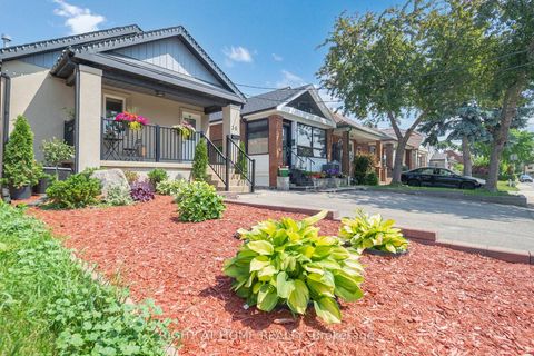 Photo 1 at 36 Juliet Crescent, Eglinton West, Toronto