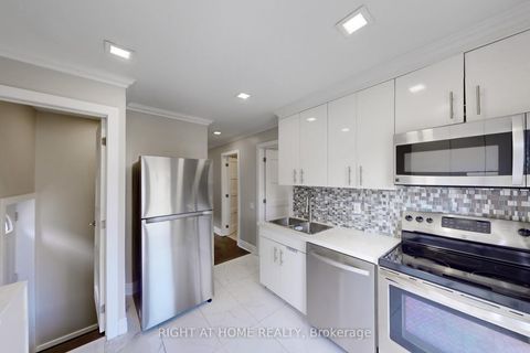 Photo 11 at 36 Juliet Crescent, Eglinton West, Toronto