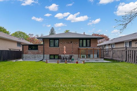 Photo 3 at 101 Wincott Drive, The Westway, Toronto