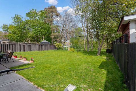 Photo 5 at 101 Wincott Drive, The Westway, Toronto