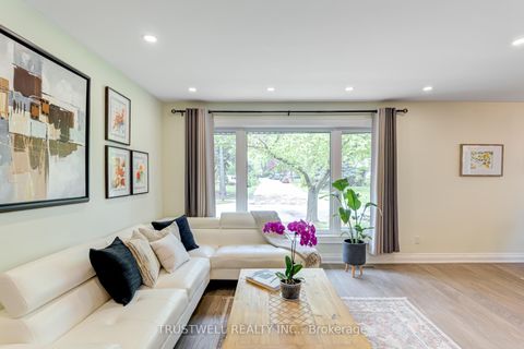 Photo 14 at 101 Wincott Drive, The Westway, Toronto