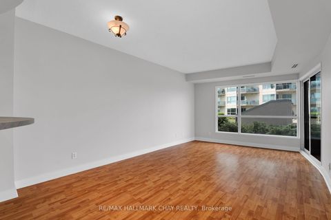 Photo 6 at 307 - 2 TORONTO Street, City Centre, Barrie