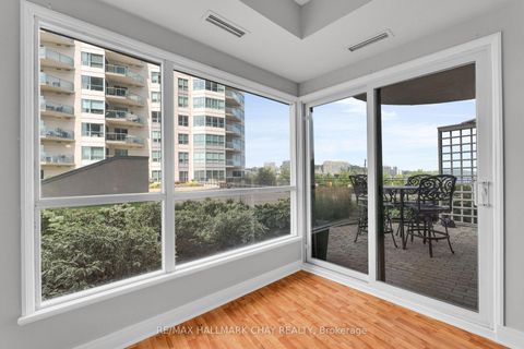 Photo 8 at 307 - 2 TORONTO Street, City Centre, Barrie