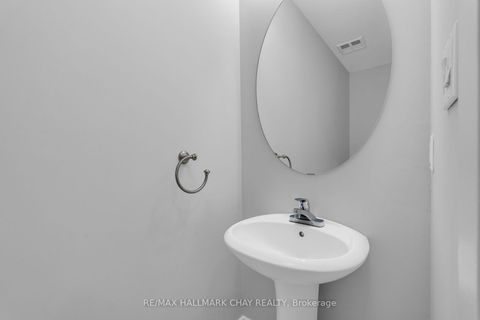 Photo 14 at 307 - 2 TORONTO Street, City Centre, Barrie