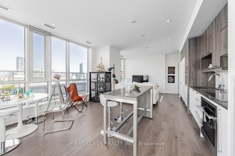 Photo 1 at 4104 - 30 Nelson Street, Waterfront Communities C1, Toronto