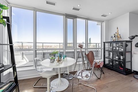 Photo 4 at 4104 - 30 Nelson Street, Waterfront Communities C1, Toronto