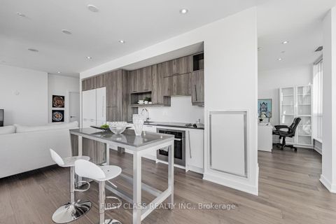 Photo 9 at 4104 - 30 Nelson Street, Waterfront Communities C1, Toronto