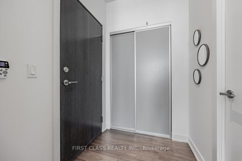 Photo 15 at 4104 - 30 Nelson Street, Waterfront Communities C1, Toronto