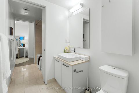 Photo 11 at 2410 - 12 York Street, Waterfront Communities C1, Toronto