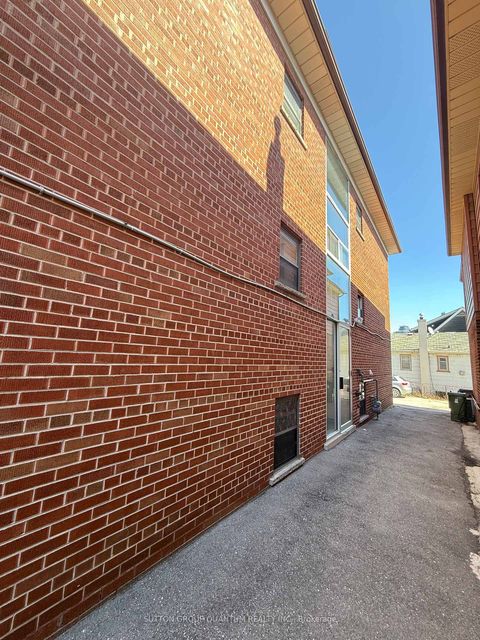 Photo 4 at 25A Milton Street, Mimico, Toronto
