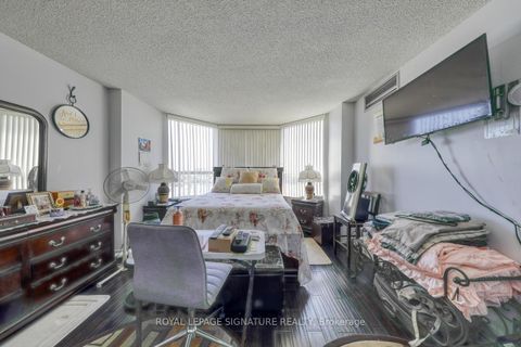Photo 32 at 904 - 6 Humberline Drive, Clairville, Toronto