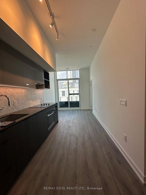 Photo 10 at 910 - 252 Church Street, Yonge Corridor, Toronto