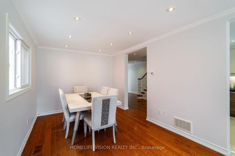 Photo 11 at 32 Mountfield Crescent, Brownridge, Vaughan