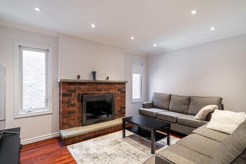 Photo 14 at 32 Mountfield Crescent, Brownridge, Vaughan