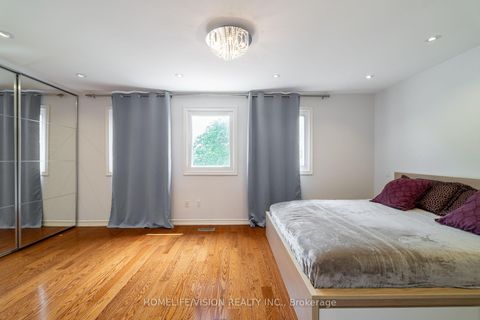 Photo 20 at 32 Mountfield Crescent, Brownridge, Vaughan