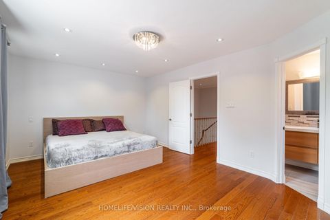 Photo 21 at 32 Mountfield Crescent, Brownridge, Vaughan