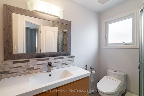 Photo 23 at 32 Mountfield Crescent, Brownridge, Vaughan