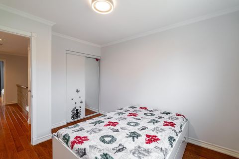 Photo 26 at 32 Mountfield Crescent, Brownridge, Vaughan