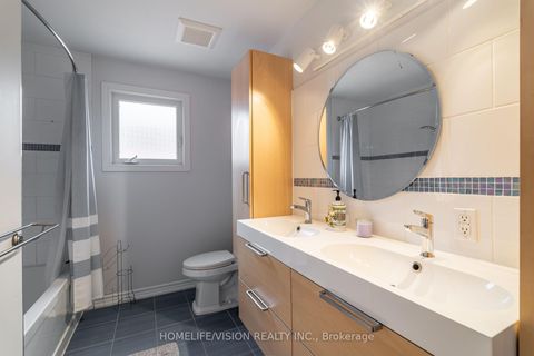 Photo 27 at 32 Mountfield Crescent, Brownridge, Vaughan