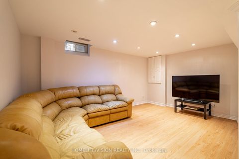 Photo 30 at 32 Mountfield Crescent, Brownridge, Vaughan