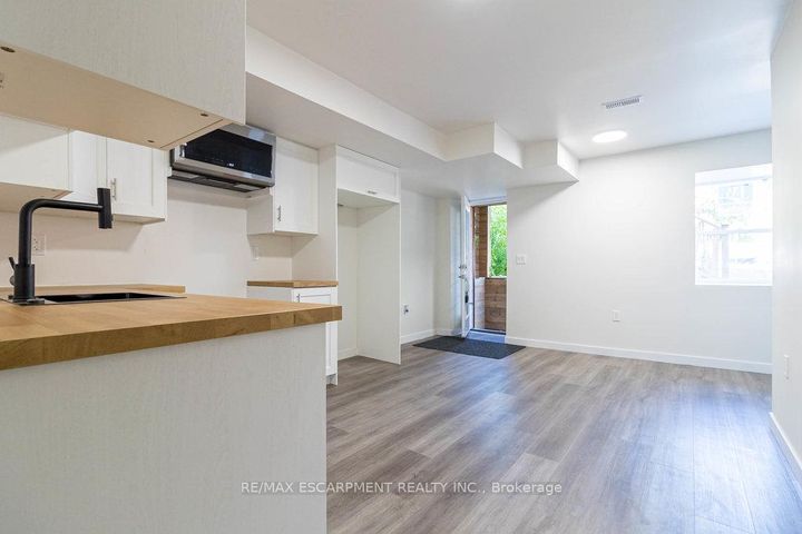 Photo 28 at 111 Wellington Street S, Corktown, Hamilton