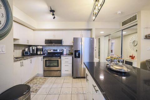 Photo 15 at B06 - 26 Bruce Street, East Woodbridge, Vaughan