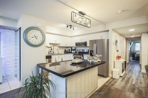Photo 16 at B06 - 26 Bruce Street, East Woodbridge, Vaughan