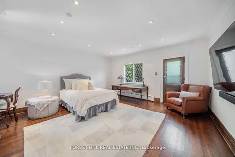 Photo 31 at 39 Ava Road, Forest Hill South, Toronto