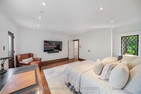 Photo 32 at 39 Ava Road, Forest Hill South, Toronto