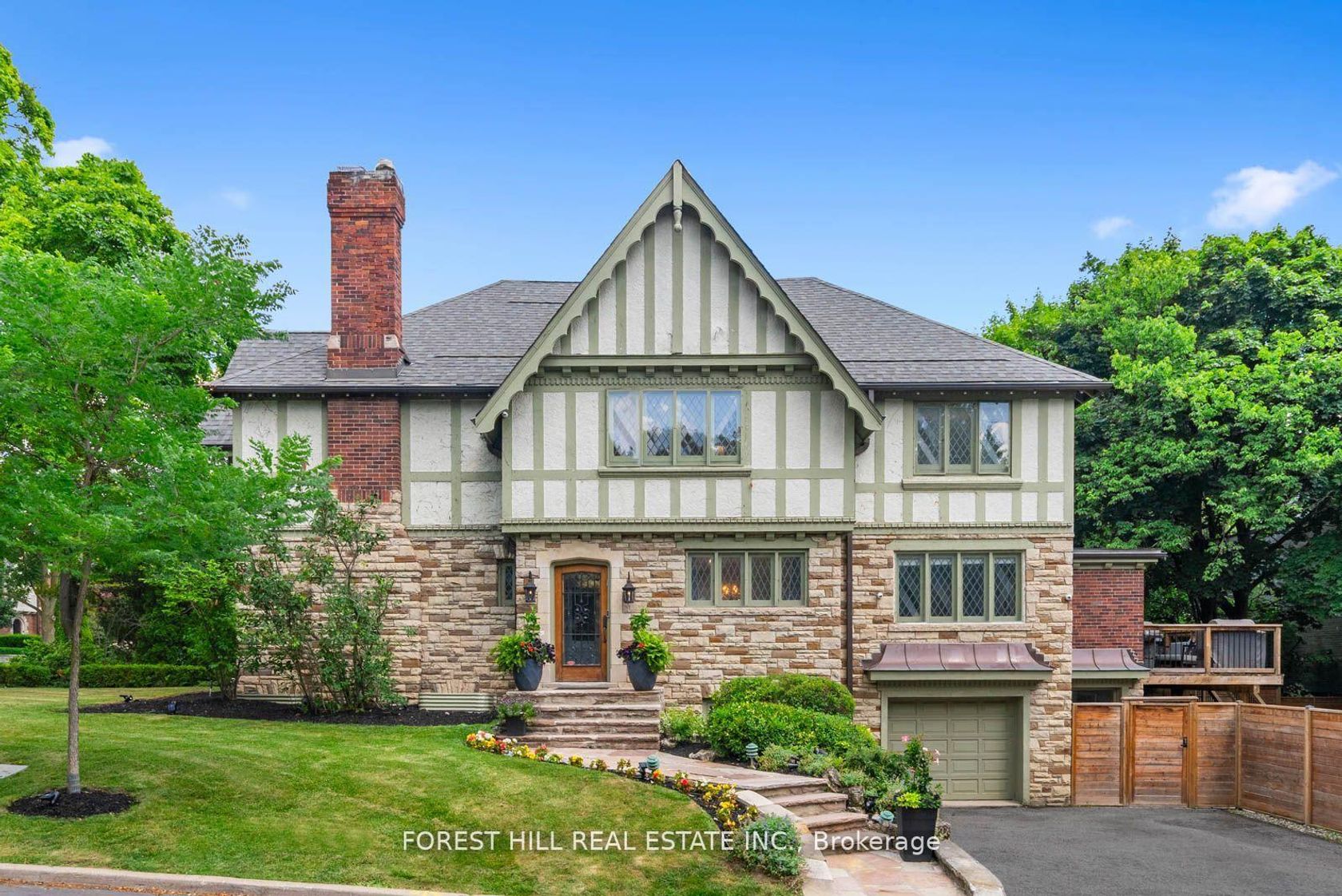 39 Ava Road, Forest Hill South, Toronto 