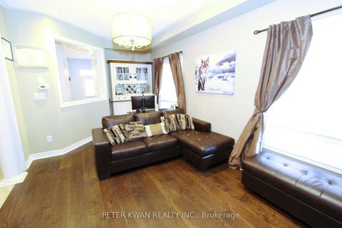Photo 5 at 121 Warbler Avenue, Patterson, Vaughan