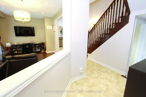 Photo 13 at 121 Warbler Avenue, Patterson, Vaughan