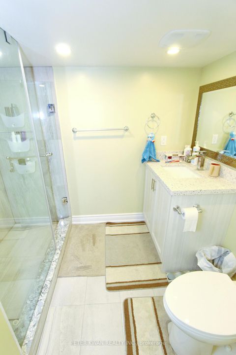 Photo 36 at 121 Warbler Avenue, Patterson, Vaughan