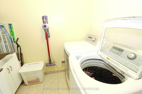Photo 37 at 121 Warbler Avenue, Patterson, Vaughan