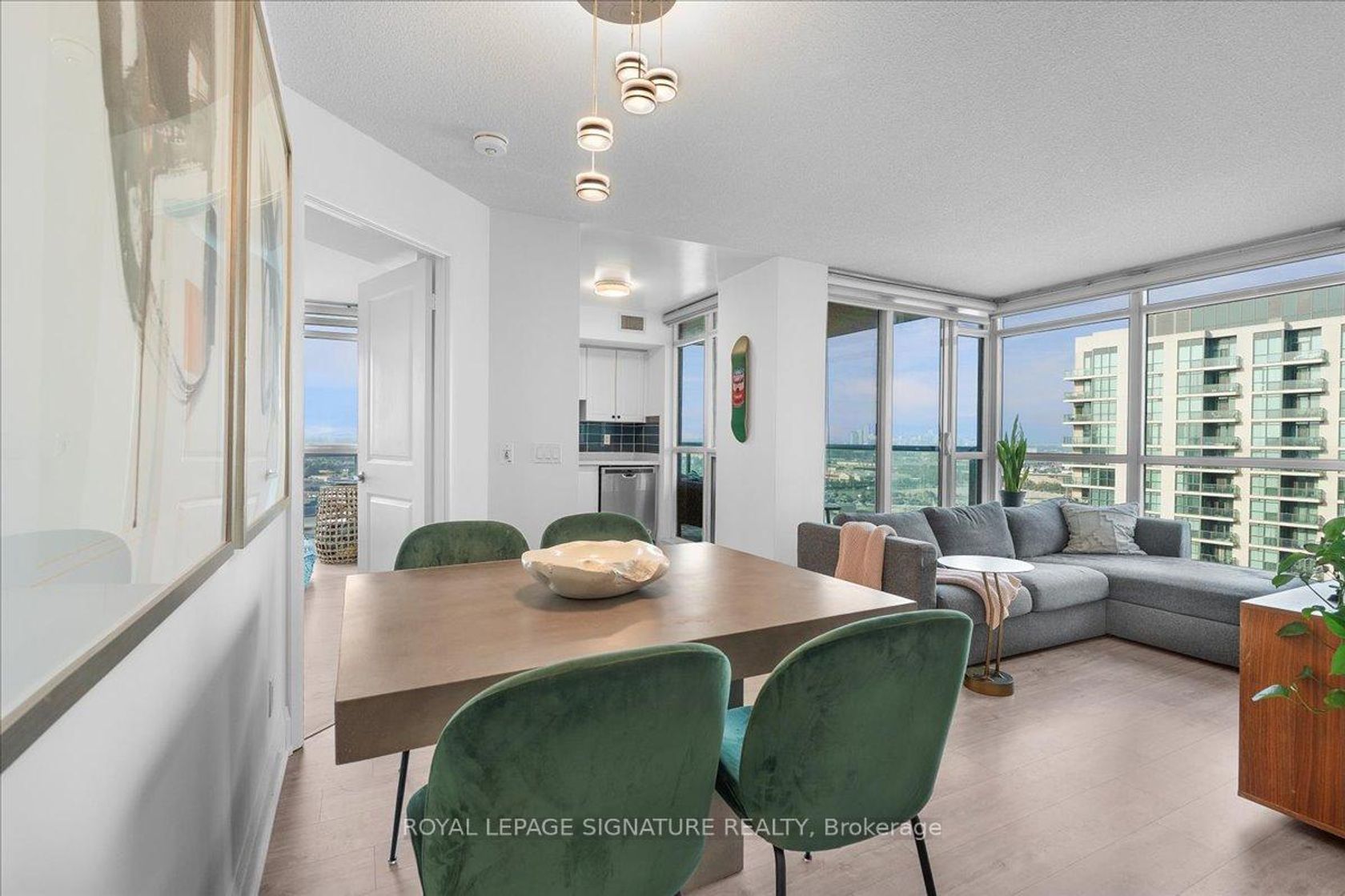 2105 - 225 Sherway Gardens Road, City Centre West, Toronto by Loree Meneguzzi Real Estate 2105 - 225 Sherway Gardens Road, City Centre West, Toronto