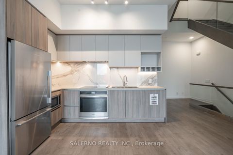 Photo 9 at Th 11 - 7 Buttermill Avenue, Vaughan Corporate Centre, Vaughan
