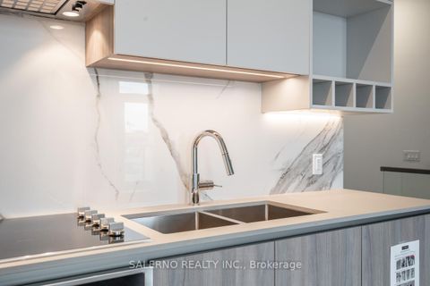 Photo 10 at Th 11 - 7 Buttermill Avenue, Vaughan Corporate Centre, Vaughan