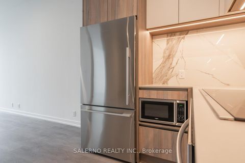 Photo 12 at Th 11 - 7 Buttermill Avenue, Vaughan Corporate Centre, Vaughan