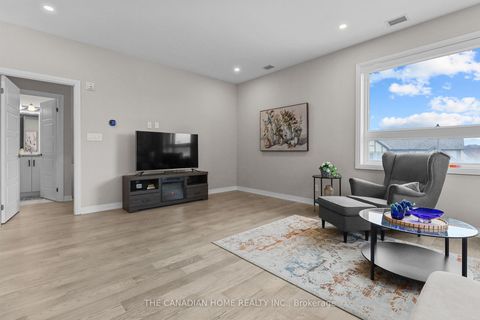 Photo 6 at 208 - 3265 Carding Mill Trail, GO Glenorchy, Oakville