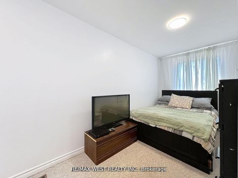 Photo 13 at 56 Forty First Street, Long Branch, Toronto