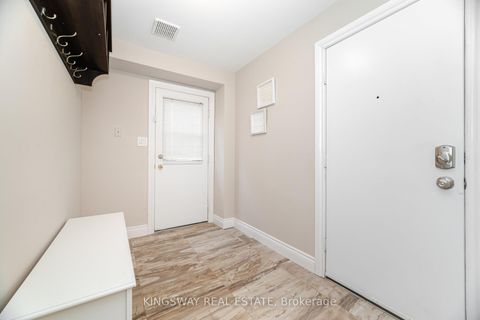Photo 15 at 2246 Grand Ravine Drive, RO River Oaks, Oakville