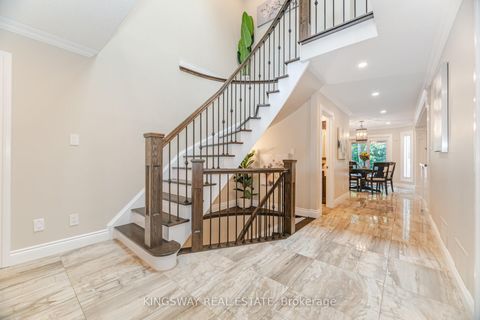 Photo 16 at 2246 Grand Ravine Drive, RO River Oaks, Oakville