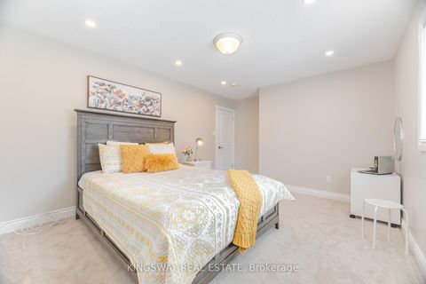 Photo 33 at 2246 Grand Ravine Drive, RO River Oaks, Oakville
