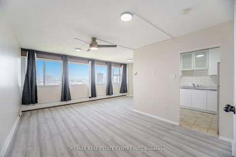 Photo 7 at 2601 - 735 Don Mills Road, Flemingdon Park, Toronto