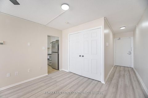 Photo 10 at 2601 - 735 Don Mills Road, Flemingdon Park, Toronto