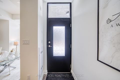 Photo 3 at 26 - 51 Winlock Park, Newtonbrook East, Toronto