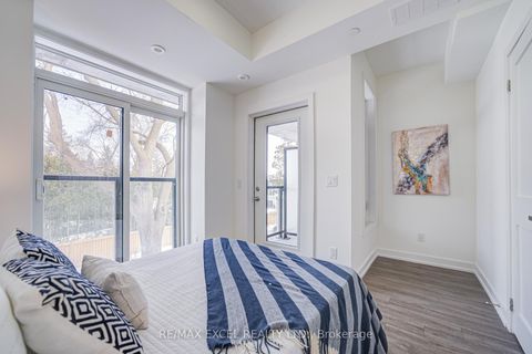 Photo 18 at 26 - 51 Winlock Park, Newtonbrook East, Toronto