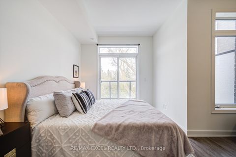 Photo 24 at 26 - 51 Winlock Park, Newtonbrook East, Toronto